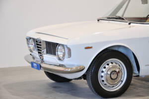 Image 13/30 of Alfa Romeo Giulia 1600 Sprint GT (1964)