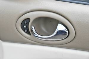 Image 48/50 of Jaguar XKR (1998)