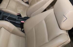 Bild 16/33 von BMW 318i (1993)