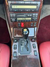 Image 19/51 of Mercedes-Benz SL 320 (1996)