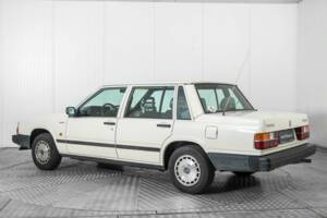 Image 6/50 of Volvo 740 GL (1987)