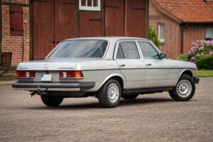 Bild 12/83 von Mercedes-Benz 300 D Turbodiesel (1983)