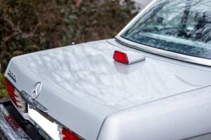 Image 8/31 of Mercedes-Benz 560 SL (1987)