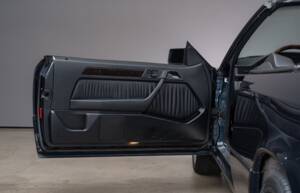Image 13/28 of Mercedes-Benz E 320 &quot;Final Edition&quot; (1997)