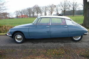 Image 5/8 of Citroën ID 19 (1969)