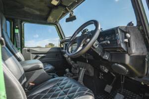 Immagine 37/50 di Land Rover Defender 110 (2005)