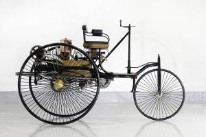 Image 3/50 of Benz Patent-Motorcar Number 1 Replica (1886)