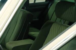 Bild 34/50 von Mercedes-Benz 280 SE (1984)