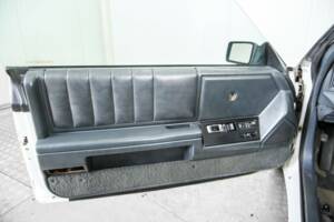 Bild 32/50 von Chrysler Le Baron 2.5 Turbo (1988)