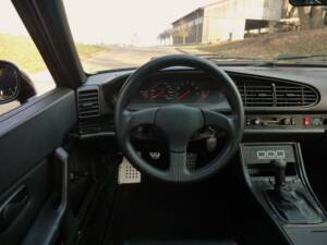 Image 27/37 de Porsche 968 (1991)