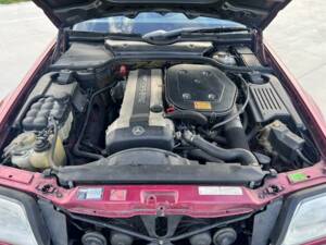 Image 29/30 of Mercedes-Benz 300 SL-24 (1992)