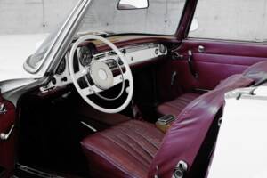 Afbeelding 21/40 van Mercedes-Benz 230 SL (1964)