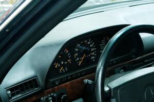 Bild 36/50 von Mercedes-Benz 500 SEL (1990)