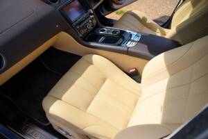 Bild 21/50 von Jaguar XJ 5.0 (2010)