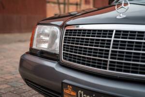 Image 3/54 of Mercedes-Benz 500 SEL (1992)