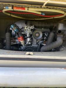 Image 9/9 of Volkswagen T2a Westfalia (1971)