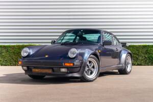Imagen 1/33 de Porsche 911 Turbo 3.3 (1988)