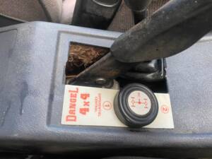 Imagen 13/17 de Peugeot 505 Break 4x4 Dangel (1988)
