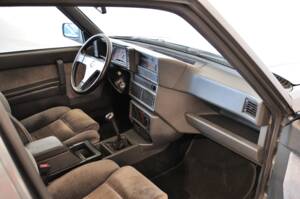 Bild 19/25 von Alfa Romeo 75 2.0 Twin Spark (1987)