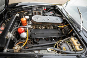 Image 32/46 of Ferrari 275 GTS (1965)