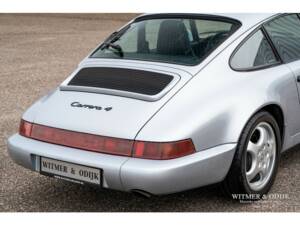 Bild 11/23 von Porsche 911 Carrera 4 (1993)