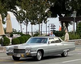 Image 87/90 of Cadillac Sedan DeVille (1970)
