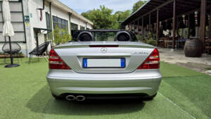 Afbeelding 12/63 van Mercedes-Benz SLK 32 AMG (2001)