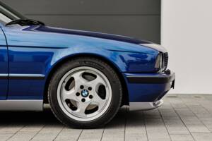 Immagine 11/74 di BMW M5 (1992)