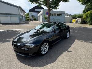 Bild 24/99 von BMW 650i (2007)