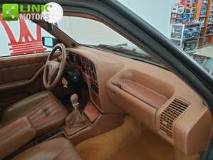 Immagine 30/50 di Lancia Thema 8.32 (1989)