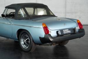 Image 13/50 of MG MGB (1976)