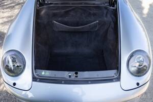 Immagine 37/73 di Porsche 911 Carrera (1995)