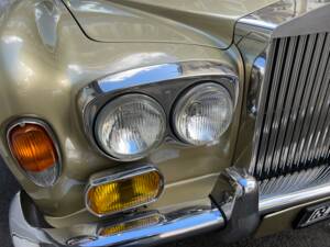 Immagine 6/19 di Rolls-Royce Corniche I (1978)