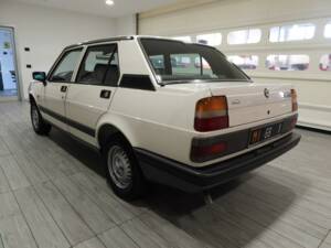 Image 3/14 de Alfa Romeo Giulietta 1.6 (1985)