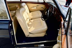 Image 40/50 of Bentley S 1 Continental (1956)