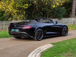 Immagine 72/72 di Aston Martin Vanquish Volante (2016)