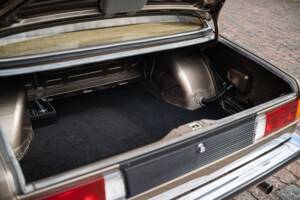 Image 19/76 of BMW 323i (1982)