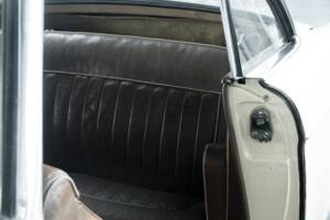 Bild 34/50 von BMW 503 (1959)