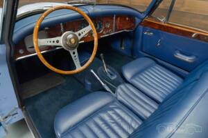 Image 2/19 de Jaguar XK 150 DHC (1960)