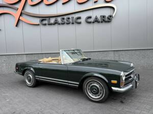 Image 12/50 de Mercedes-Benz 280 SL (1970)