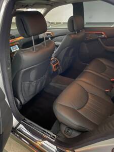 Bild 6/6 von Mercedes-Benz S 55 AMG (2003)