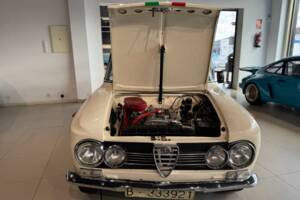 Image 18/47 of Alfa Romeo Giulia 1600 TI (1963)
