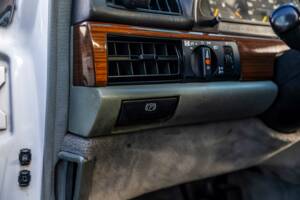 Image 88/175 of Mercedes-Benz 420 SE (1986)