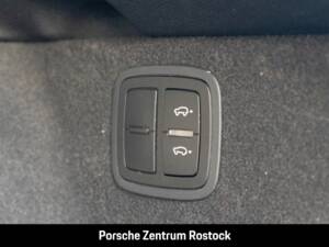 Image 25/31 de Porsche Macan S (2020)