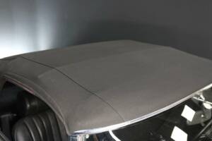 Image 39/49 de Jaguar Type E V12 (1974)