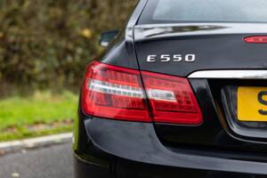Bild 22/44 von Mercedes-Benz E 500 (2010)