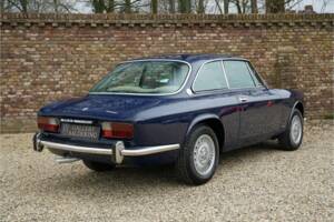 Bild 2/50 von Alfa Romeo 2000 GTV (1974)