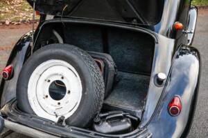 Immagine 36/37 di Citroën Traction Avant 11 BL (1955)