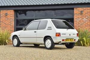 Image 4/35 of Peugeot 205 (1985)