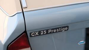 Image 22/69 of Citroën CX 25 Prestige (1984)